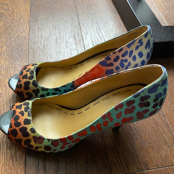 Nine West Shoes - 6/$50- Nine West heels fun leopard print!